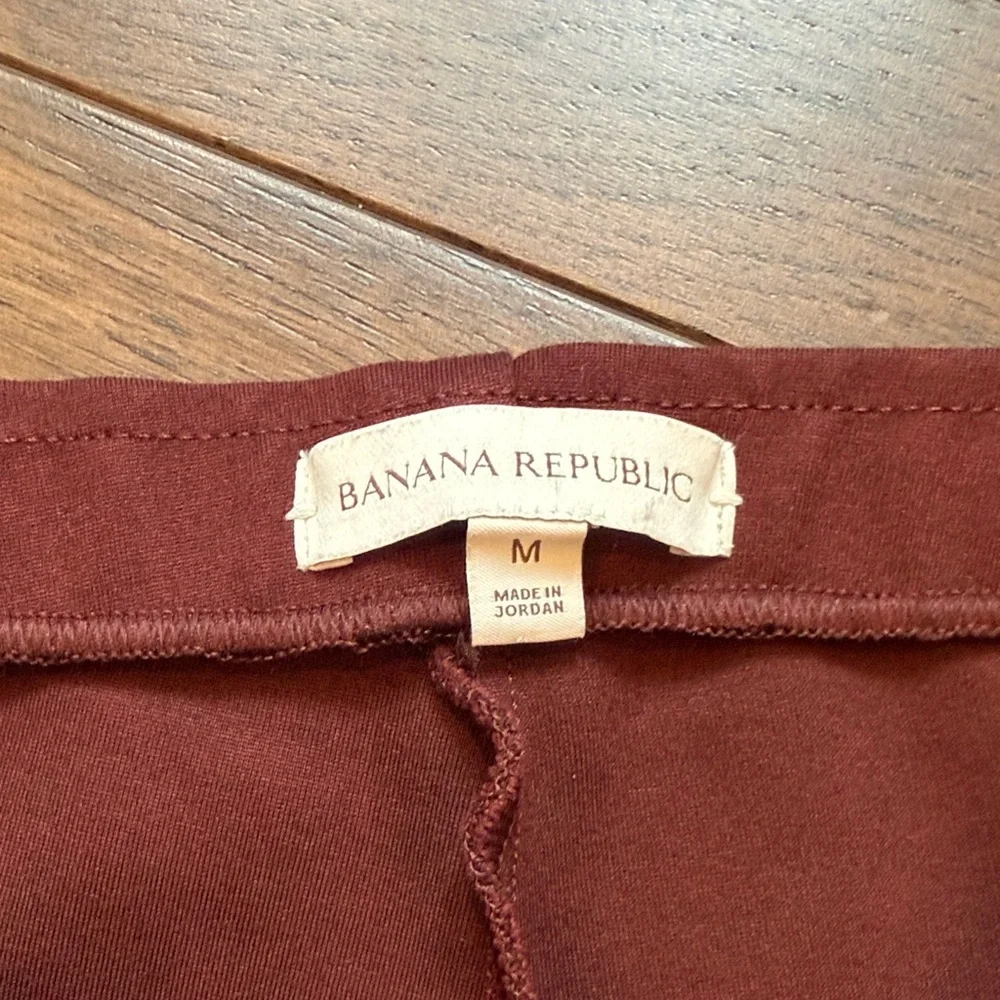 Banana Republic Pull On Burgundy Pants Size Medium C4-114